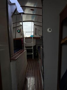 Cabin viewed from fore cabin