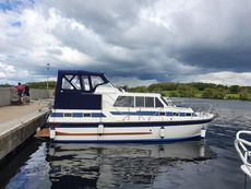 33ft aquastar aftcabin