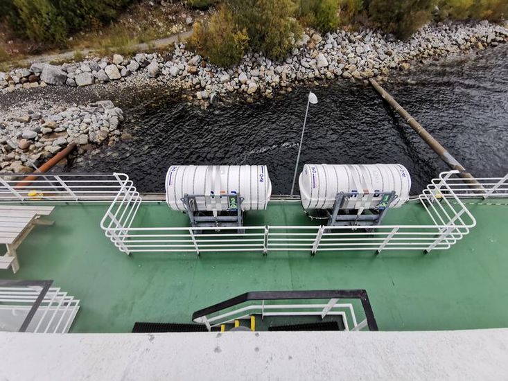 RO -RO Car Ferry with 300 tonn deck cargo