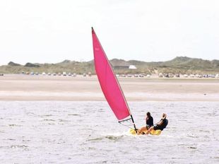 Laser Pico Sailing Dinghy Boat – Yellow