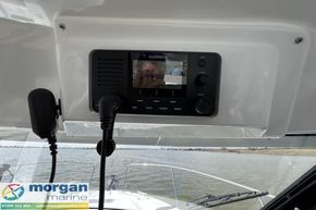 Jeanneau Merry Fisher 795 - VHF