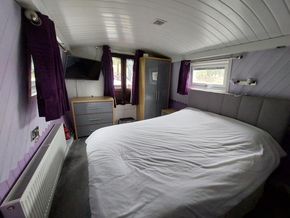 bedroom fwd