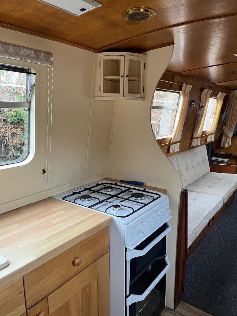 43’ Narrowboat by L R Harris  & Son (one owner from build)