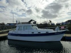 2000 Hardy Marine 32 Commander