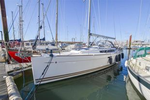 2012 Jeanneau Sun Odyssey 379