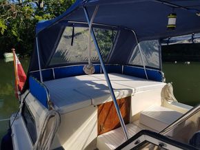 Cockpit aft deck
