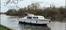 Freeman 26 River cruiser, boat 