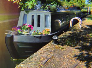 Stunning Modern Open Plan Narrowboat