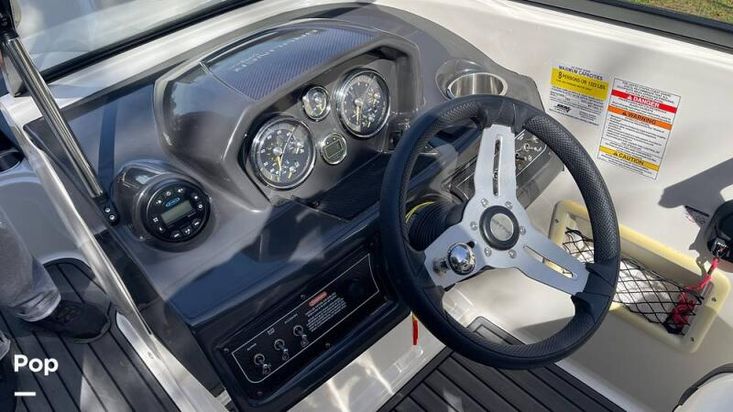2021 Bayliner vr5