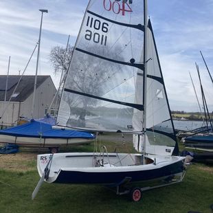Rs 400 1106