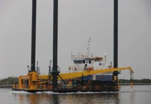 1980 | Self Elevating Offshore Support Vessel – Available For Private 
