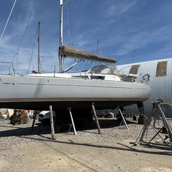 Jeanneau Sun Odyssey 33i lift keel
