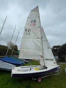 RS400 821