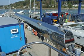 Simpson electric davits