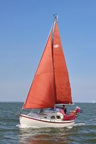 The 'Mighty Midget'; spacious comfortable, pocket cruising yacht
