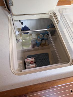 Top loading fridge