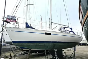 Beneteau Oceanis 320 for sale with BJ Marine