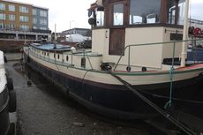 Classic 1910 Hagenaar barge