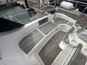 2010 Hunter Legend 41 Deck Saloon 14