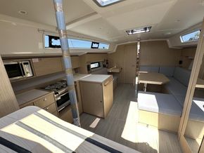 2025 Bavaria C42 16