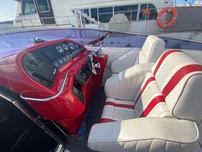 Sunseeker Thunderhawk 43  - Helm