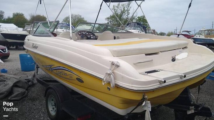 2005 Rinker captiva 212