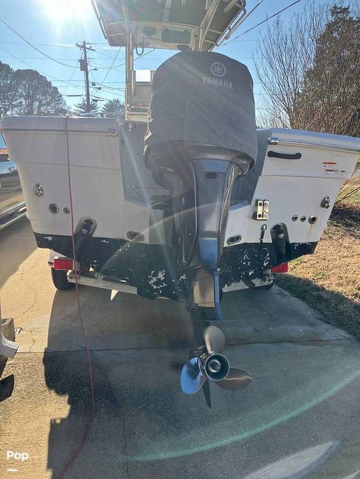 2008 Triumph 235 center console