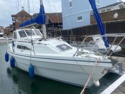 1999 Hunter Channel 323