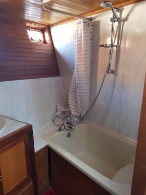 Forward bathroom 
