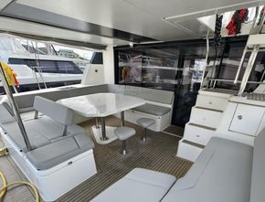 Leopard 50  - Cockpit