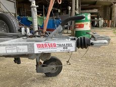 Squib on nice trailer on offer foc.