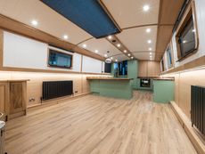 BESPOKE BOAT CO 65ft WIDEBEAM