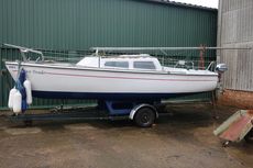 Jaguar 22 drop keel and  twin stabilisers with  Honda 5 outboard