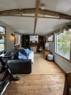 Houseboat with Private Mooring and Tube