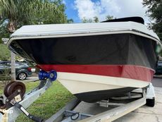 2016 NauticStar 223 DC Sport Deck
