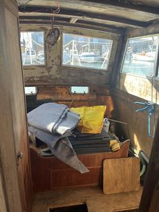 32 foot motor cruiser