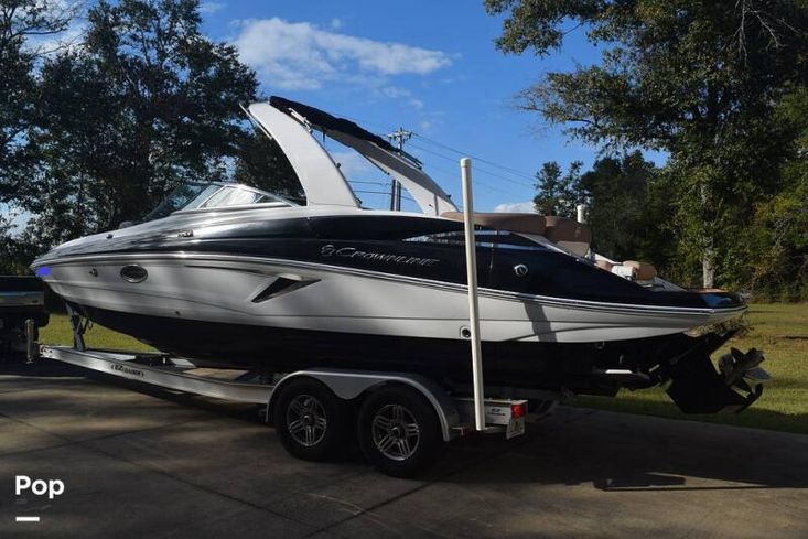 2019 Crownline e285