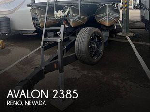 2023 Avalon Waketoon 2385