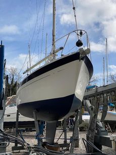 Moody 30 *New Engine, canvas & Nav Upgrades*