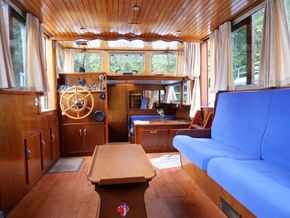 Succes 1250 Dutch Steel Motor Yacht - Looking Forward
