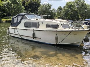 Freeman 23 River Cruiser (1972) 4 berth Lady Windsor