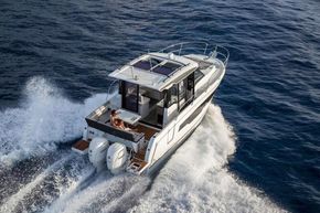 Jeanneau Merry Fisher 895 - overhead view from starboard side aft