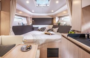 2025 Bavaria SR35 Open Top 4