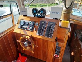 Island Plastics IP 24  - Helm