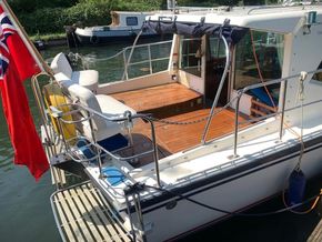 Sancerre 33 Sedan Recent engine - Cockpit