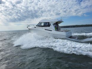2011 Jeanneau Merry Fisher 815