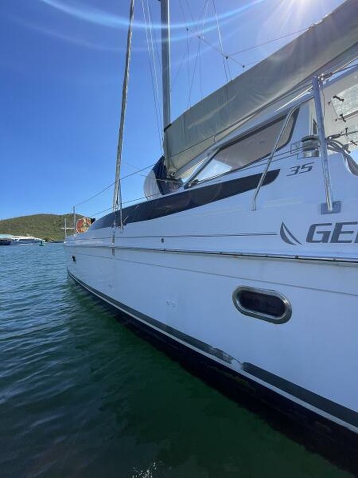 2015 Gemini legacy 35