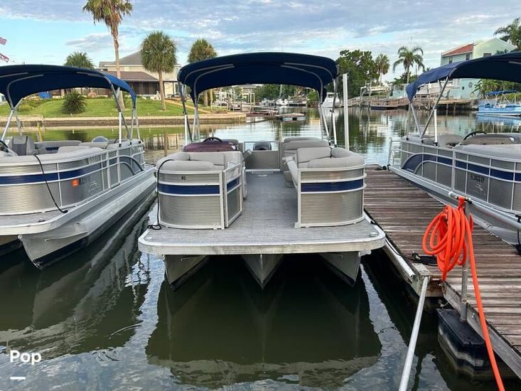 2023 Bennington 22 s