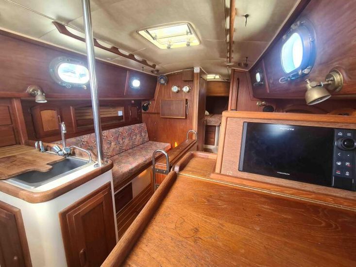 1988 Pacific 34