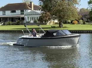 2022 Corsiva 595 Tender